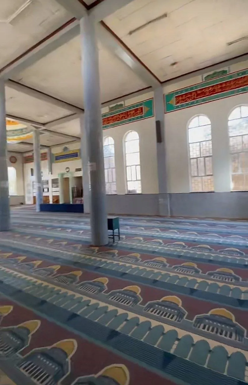 Prayer hall interior at Ferensay Gurara Mosque